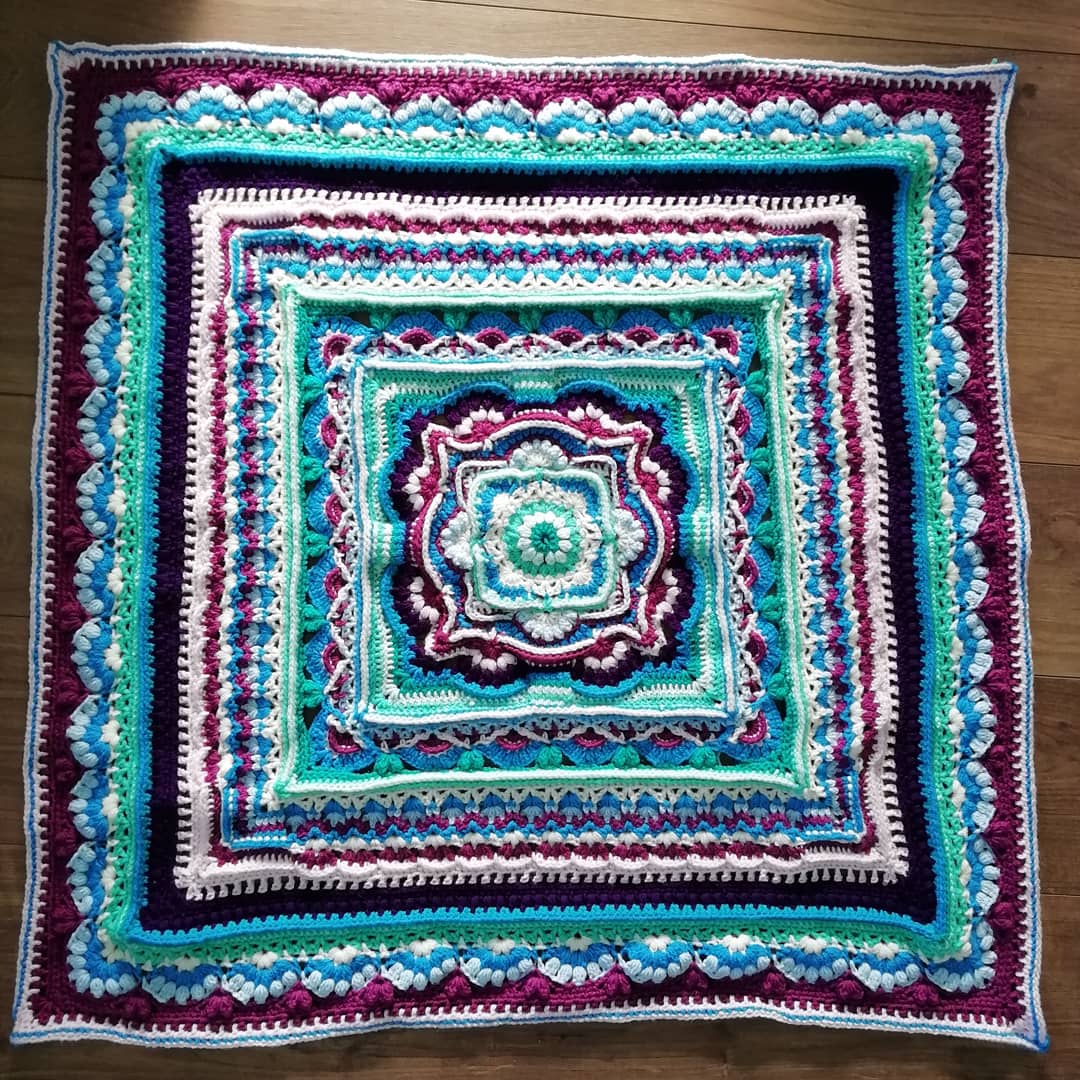 BlossomKnitsGB's tweet photo. Another update for my beautiful #pheonix blanket. I've finished week 6 so I'm a little behind with 5 weeks left to do but I just love it
Pattern by the amazing "hooked on sunshine"
#pheonixcal #handmade #crochet #nofilter #workinprogress #wip #update #thisonesforme https://t.co/vIWaMTpAWX