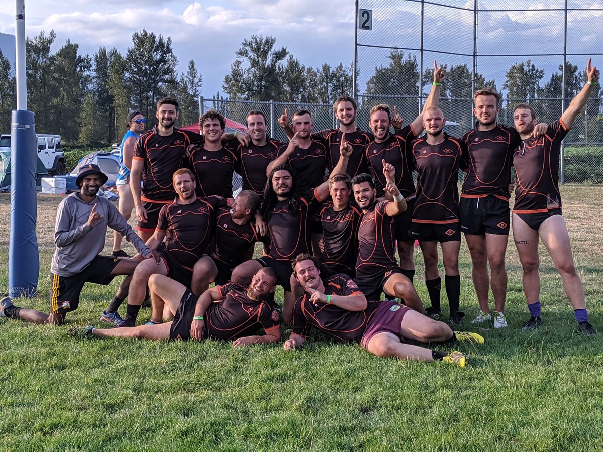 MeralomaRugby's tweet photo. Your 2019 Chilliwack 10s champs🏆🍾
⚫️🔶<M>⚫️🔶 https://t.co/NrZxGvdEIT