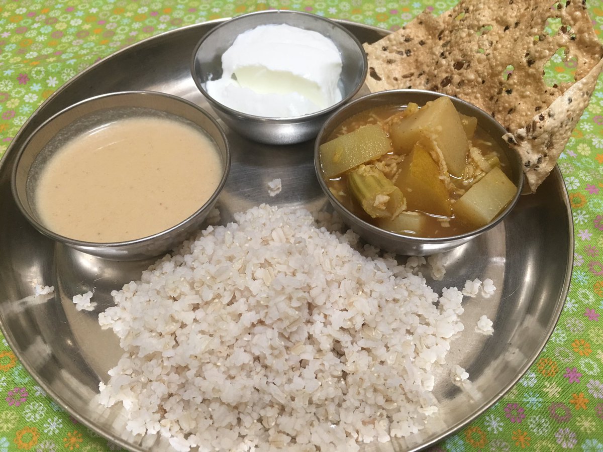 Sunday special Drumstick huli/ sambar, buffalo yogurt , Poppy seeds & almond Kheer with papad and brown rice  #vegetarian  #Foodies