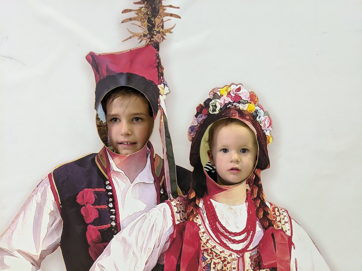 FeScienceTeach's tweet image. Polish Heritage Day #PolishDay #PYTown Cecelia and Collin