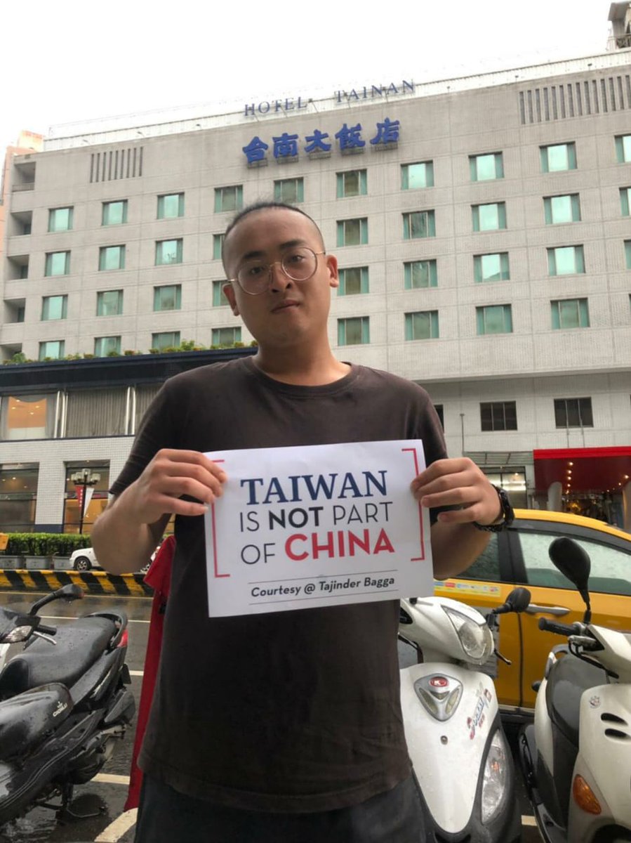vikasbha's tweet photo. बीजेपी प्रवक्ता @TajinderBagga ने ताइवान में धूम मचा दी है, "TAIWAN is not part of CHINA" कैंपेन चला कर कश्मीर में टांग अड़ा रहे चीन को उसी की भाषा में जवाब दे दिया है, अभी तक पचासों ताइवानी नागरिक ऐसे प्लेकार्ड लेकर तस्वीरें पोस्ट कर चुके है। अब चीन की प्रतिक्रिया का इंतज़ार है। https://t.co/EQqqLF0iIe