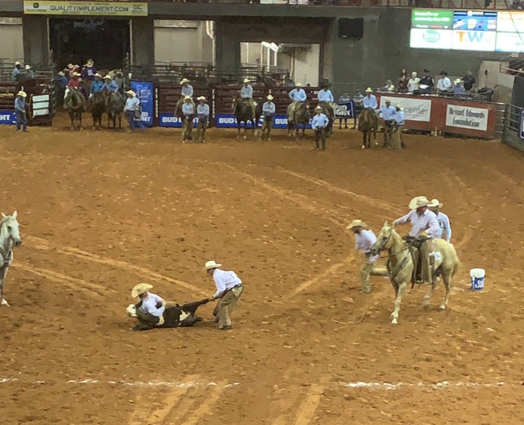 TinaHand's tweet photo. I love our Cowboy way of life. ##gglife #cowboyvalues https://t.co/Ch0W3292hc