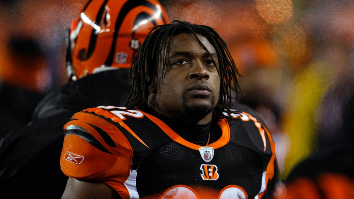 Bengals's tweet photo. The Bengals mourn the loss of Cedric Benson.

"Our organization is deeply saddened by his sudden and tragic passing. The Bengals extend our deepest condolences to Cedric’s family.”

Statement: https://t.co/W3KqAYnz0a

Cedric's legacy: https://t.co/UXjZgprYrJ https://t.co/xYmKbLhIxl