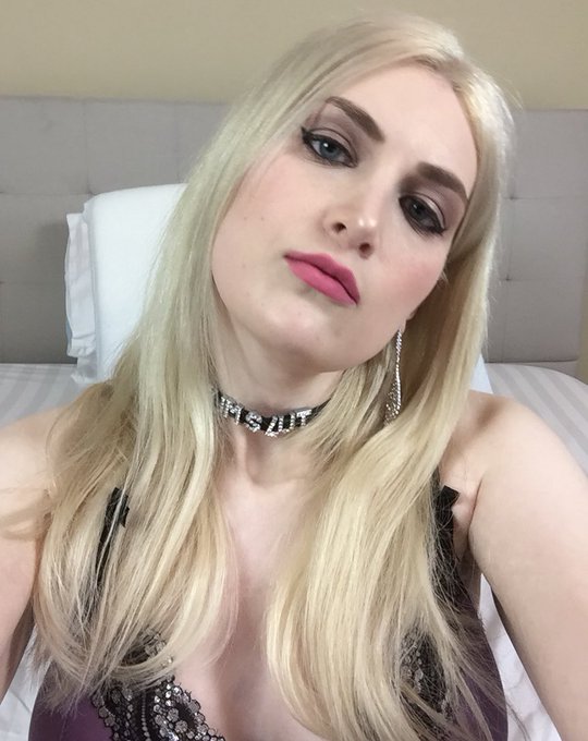 Streaming! https://t.co/ZbFTVIvNZx https://t.co/CRKpA3vCOU<a href="/tag/cammodel"class="tags"><span>#cammodel</span></a><a href="/tag/tgirl"class="tags"><span>#tgirl</span></a><a href="/tag/trans"class="tags"><span>#trans</span></a>