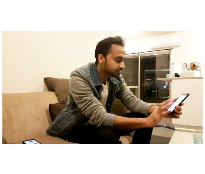 ifrajaved14's tweet photo. تو کیا ہوا اگر سب کہیں اور مصروف ہیں 💕
تو کیا ہوا اگر میرے سر میں درد ہے 😔
میں کیوں اپنی ذمہ داری بھولوں 😂😂
#SameHood
Pic 1 : Canada 2018
Pic 2 : Austrailia 2018
Pic 3 :London 2019
@WaseemBadami
#WaseemBadami https://t.co/pXJjSy1cLn