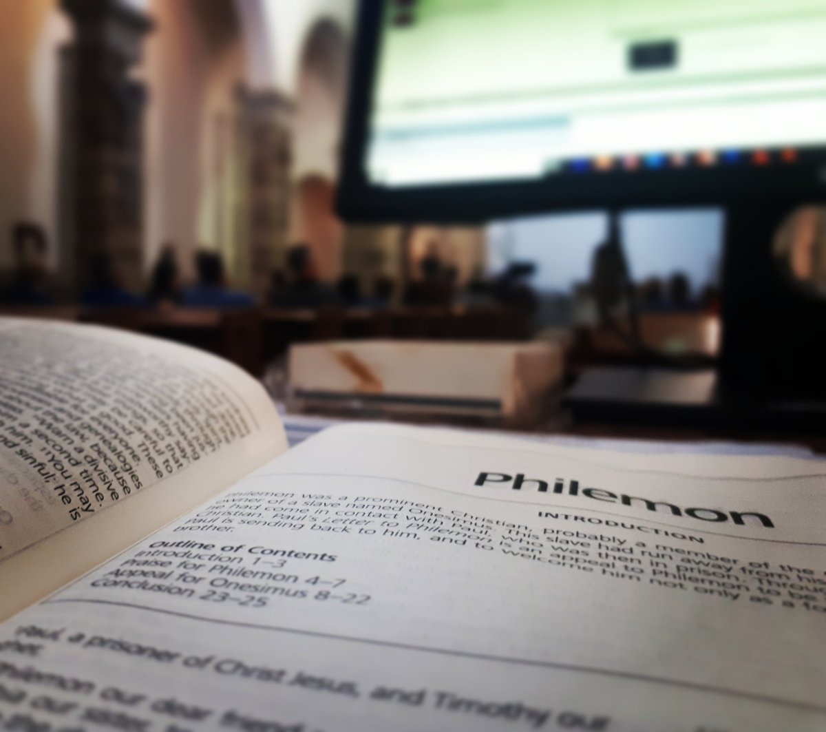 St_Martins_SA's tweet photo. Reading through Philemon tonight & listening to Mandy speak on being blind to our own blindness. 🤗 📖 🆗️ #nousandthem #uncommoncommunity #sundaysermon #Philemon https://t.co/JPeTLW2c9D