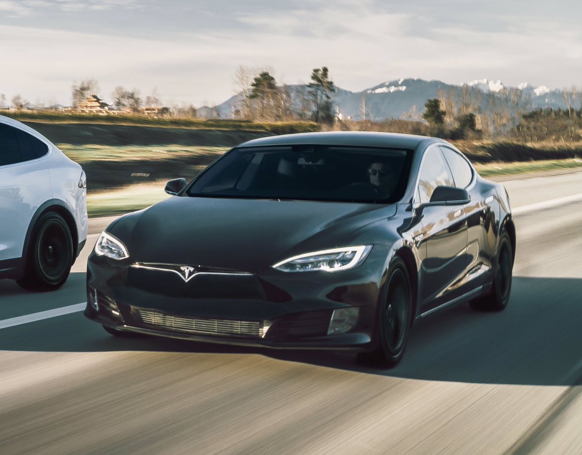 EV_Rentals's tweet photo. Rent the ultimate all-electric luxury sedan; the #Tesla Model S. https://t.co/PRZzqfQarr https://t.co/HSsN7r2R04