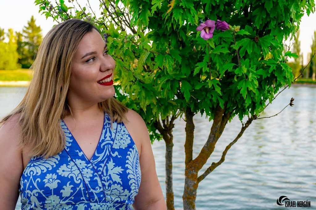 Israel Hergón on Twitter: #MiMiradaFotográfica 📸📸📸 👤 #NelyMG . 📌 Parque Juan Carlos I (#Pinto) . 🗓 Agosto 2019 . ℹ️ Realizada con #Nikon D5300 | #Nikkor 18-140 / f3.5-5.6 . #fotografía #fotografíadepersonas #retrato #portrait #portraitphoto #photography #Nikonista #soynik…
