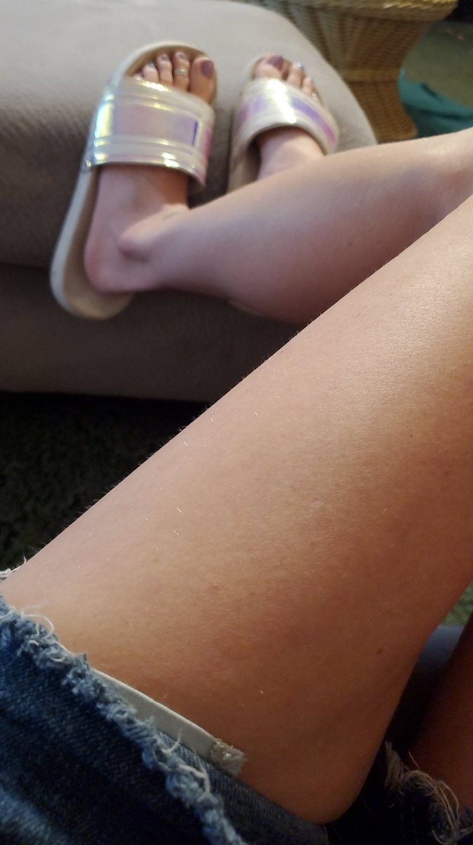 SSk1es's tweet photo. Lazy sundayyy
$end for pizza so i don't have to cook today 😋
#findom #findomfeet #feedmepiggy #humanatm #imanexpensivehabit 
@AlphaFuck666 @rt_feet @Royalty_Promos @ElitePromoFeet @InRedMyLife @Retweetsub_ @help_to_rinse @RTdonkey @rtjackass @promocucky @Findompromo_7 @RTfucker https://t.co/Om1RzqnhyZ