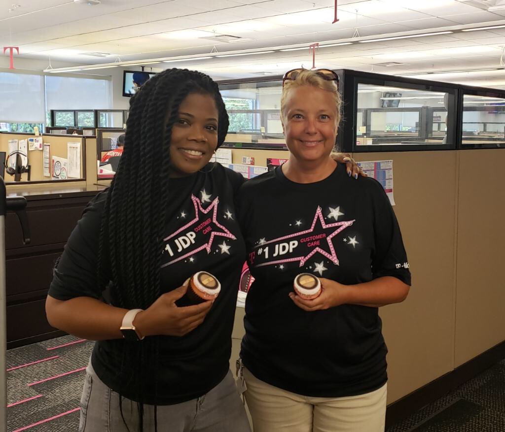 TherassBrooks's tweet photo. Today on the 18th, RVA kicks off a weeklong celebration of our 18th JDP award for Customer Care (MOST Wins in History)! We can’t thank our experts &amp; leaders enough for making us #FamousForCare. #WeRVA @CallieField @m_wan4life https://t.co/WNNFjzQw8U