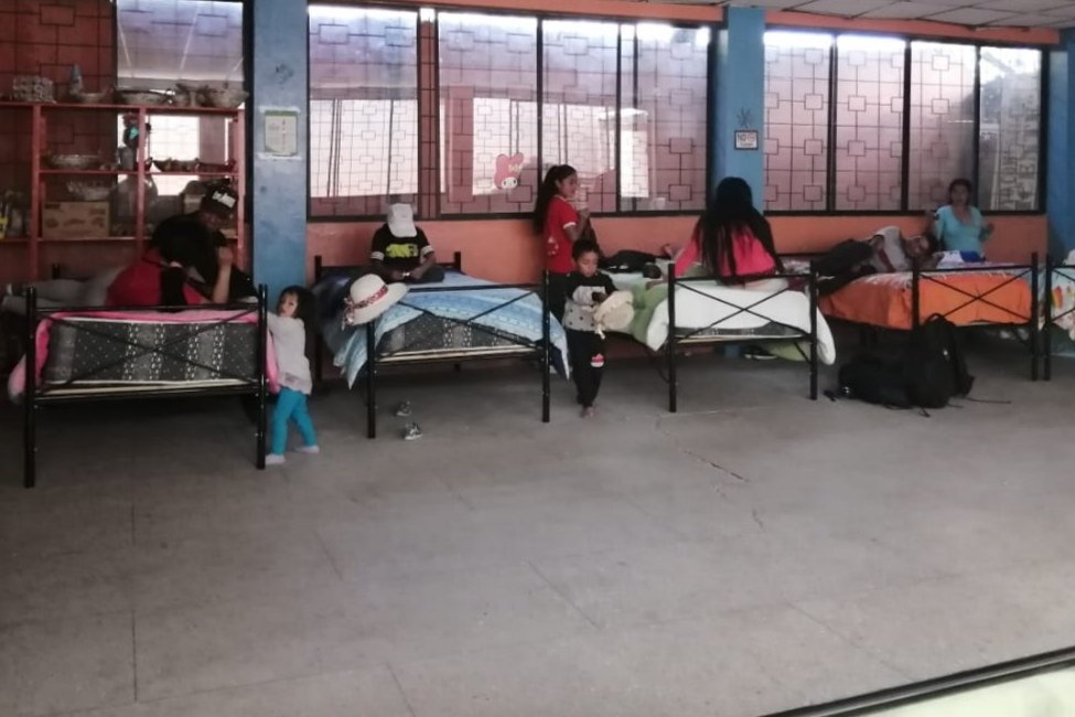 daduquev's tweet photo. #RomeriaLoja2019
En el Centro de Acogida Temporal
- CTA de #Catamayo llegan a descansar varias familias que han venido acompañando a la imagen de la Virgen de El Cisne desde San Pedro de la Bendita. @MIES_Zona7 #DistritoLoja @patronatoloja @berecordero @chiograndao @PaulGranda https://t.co/kGITQZxyox