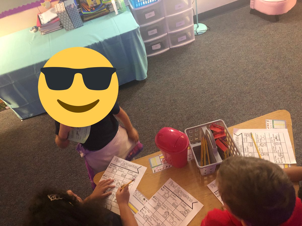 Ms_Jones_ROCKS's tweet photo. My students enjoyed the Relationship Building Activity “Find Someone Who” #relationshipbuilding #firstgrade @Best_Bulldogs https://t.co/FoD8A88Sh0