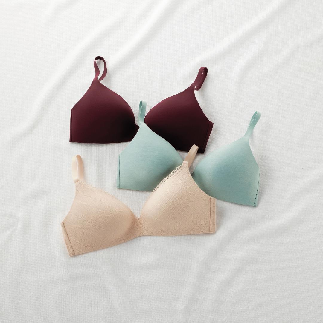 UNIQLO on X: Go wireless like never before with the #Uniqlo Beauty Light  Wireless bra.  #LifeWear  / X