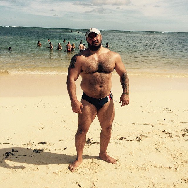 musclelovergr's tweet image. #Armenian #bodybuilding champion &amp;amp; #musclebear Vahram Habokyan - See more: musclelovergr.blogspot.com/2019/08/armeni… #bodybuilder #muscle #muscleman #musclemass #muscleworship #Armenia