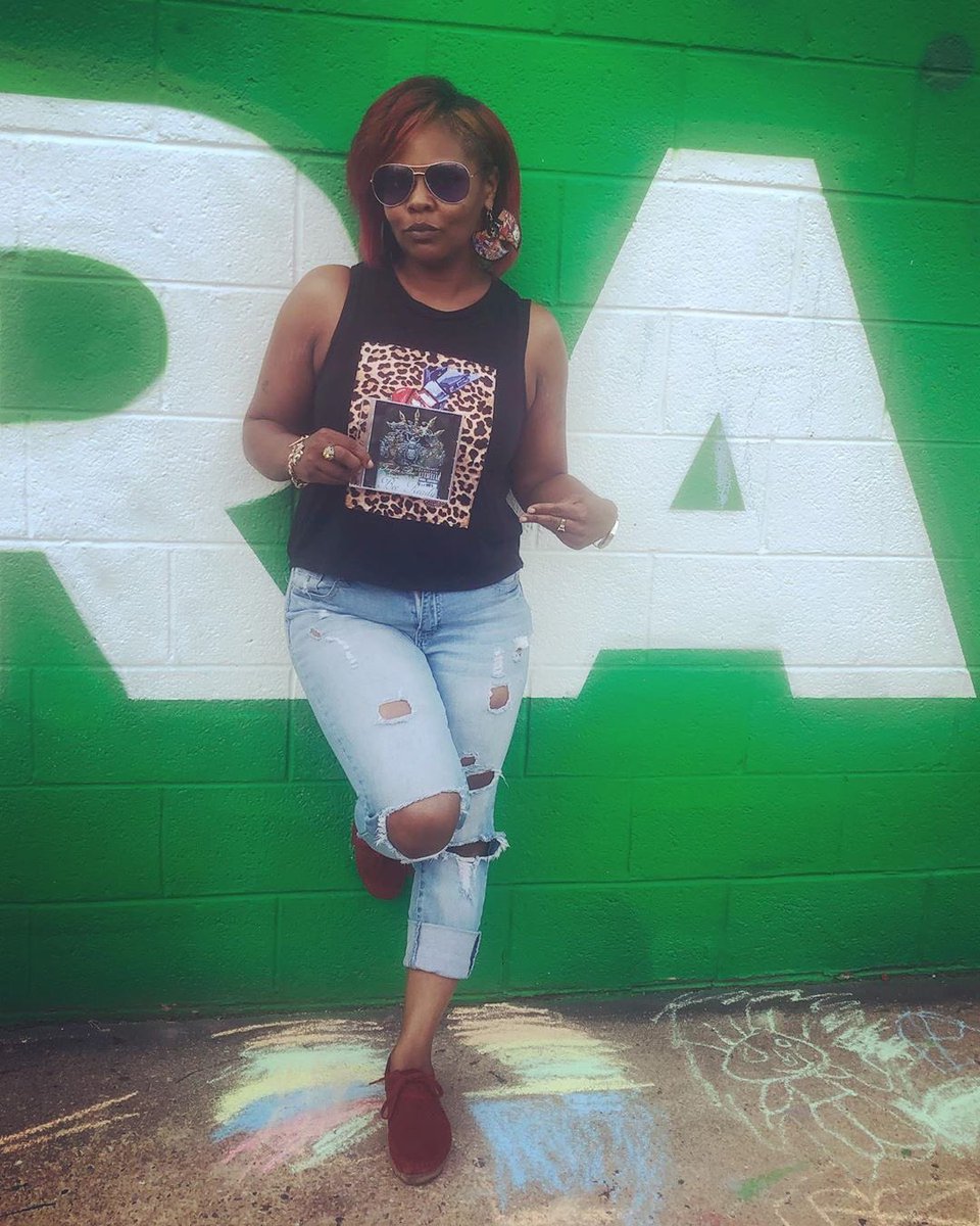 Nag_GGO's tweet photo. #WingzUpπ
#Respect2DaGoddess @TaylorBeeTV
πππ
#BeeReadyEP
#FirstLadyBeeπ #JerseyFreshJam2019 #HipHop #Dm to
#Order #BeeReady #Today
DM
πhttps://t.co/KzrTq0iDhn https://t.co/NVzEdJOnKA