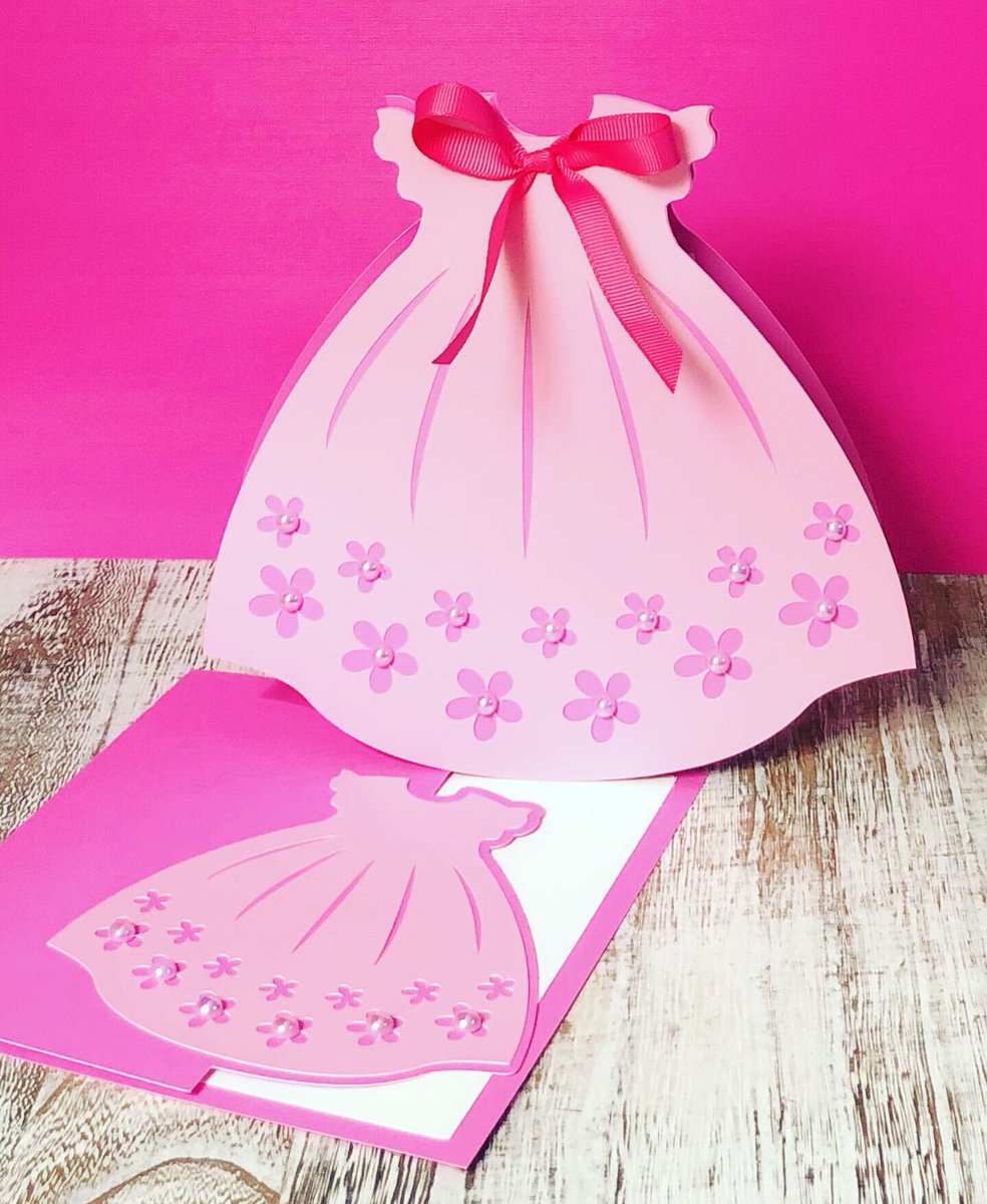 MosconeDaniela's tweet photo. file, box combined with the Silhouette cutting plotter card #boxpaper #svg #silhouetteinc #silhouettecameo3 https://t.co/rbINRpzSC2