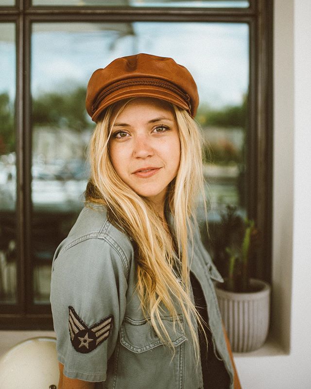 Thekoco's tweet photo. // Madison. Beautiful inside and out. 
#austintexasphotographer #portraitvibes #naturalbabe #austinportraitphotographer #womenwhoride #ridetexas #babetown https://t.co/bIHNltSjzN https://t.co/IM8UPQPv76