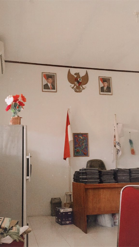 Baru ngerasain gimana maknanya hari senin :)