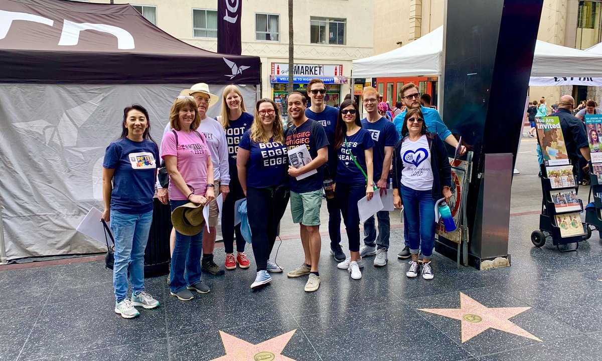 LosAngeles4Pete's tweet photo. The Los Angeles for Pete grassroots team showed up to @CicLAvia today and engaged in conversation with folks along the six mile route, sharing @PeteButtigieg’s message and a bit of why we support him! 💪🏻🇺🇸

#PeteForAmerica #TeamPete #Pete2020 #PFA #WinTheEra #CicLAvia @Lis_Smith https://t.co/gQ4j3NNrq1