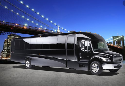 AuthenticTitle's tweet image. Northshore Realtor Bus Tour on Wednesday, 8/21/19 conta.cc/2YAkB57