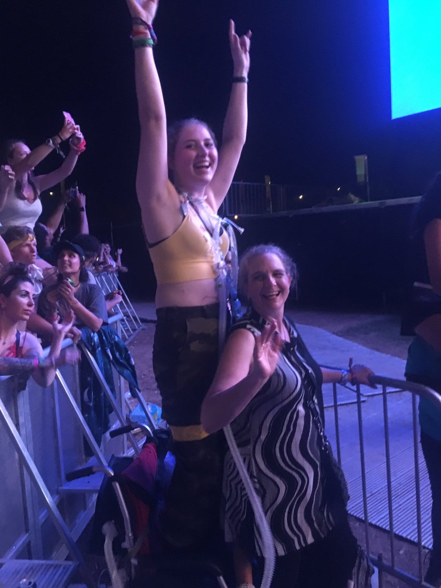tmelly231's tweet photo. If @tylerrjoseph @joshuadun taught me one thing, it’s that it’s worth it to hold on until the bitter end. 

Stay Alive frens ||-// 

Where I was watching @twentyonepilots concert in 2017, 2018, and finally 2019 https://t.co/XmxXqhthe7
