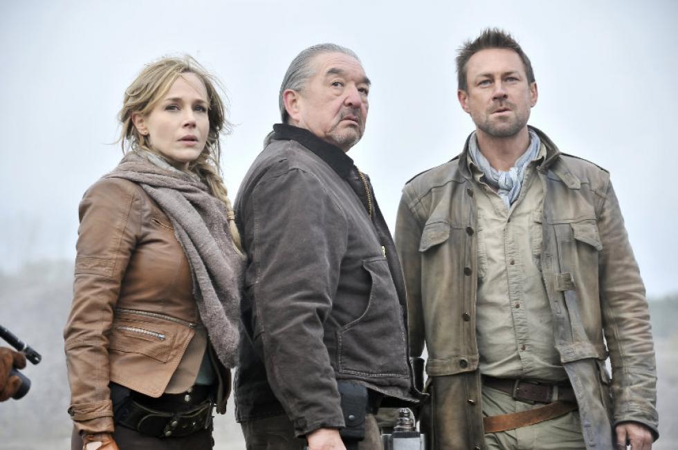 Rushguyforever's tweet photo. It's the dog days of August...  time to binge watch Defiance!  #Defiancerewatch #Defiance #Defianceforever #Defiance2050 https://t.co/kT2Owhua2h