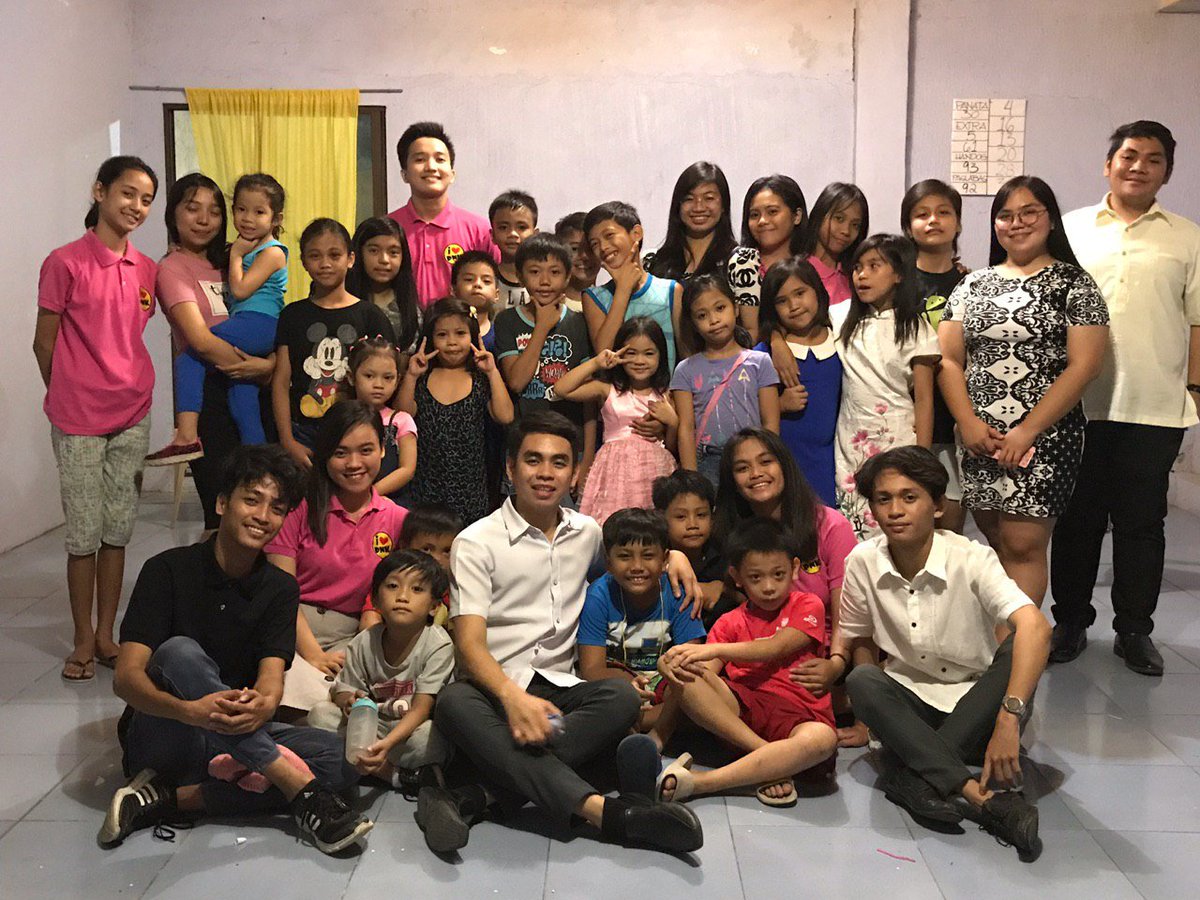 SanchezArvy's tweet photo. Salamat po Ama sa sampung taong paggabay at pagtatagumpay sa aming Namamahala (Ka EVM).😍😍
#LokalNgRodriguez
#DistritoNgRizal
#PagsambaNgKabataan
#DakoNgOcampo
#Greetingcards https://t.co/wZunbYpH3P