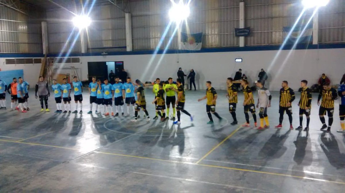 pasionfutsal's tweet photo. #PrimeraD #Zona2 FINAL: @AlmiranteFutsal 3-Atlas @FatimaFutsal 5 https://t.co/9OzED6IZpk