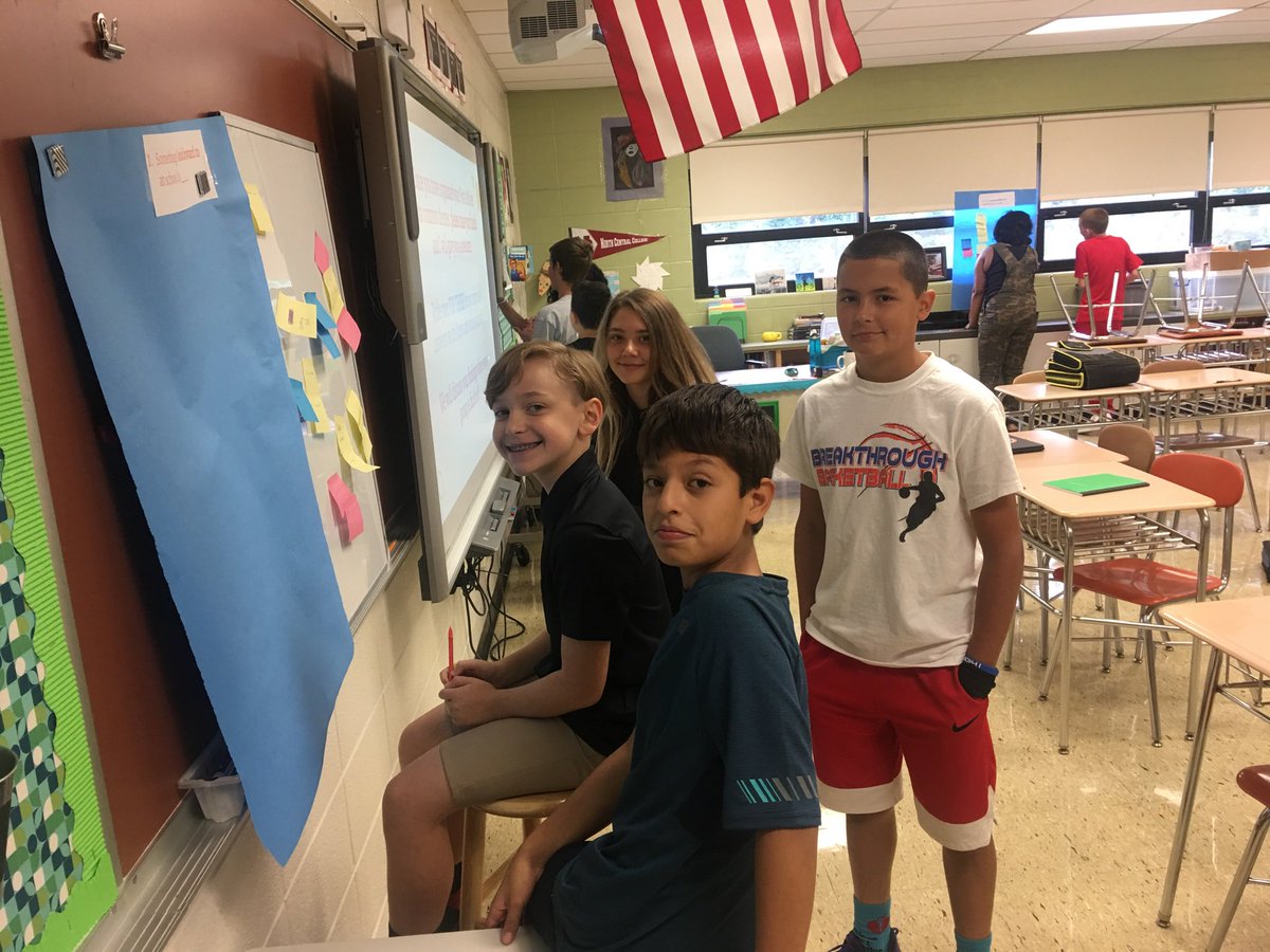 obrienteach4's tweet photo. Great first day in 7th grade! We started the year with a collaborative Carousel Walk- students getting to know each other and sharing with teachers how they learn best!
#gowerlearns #thisisgower #firstdayofschool https://t.co/brqSbfpig7