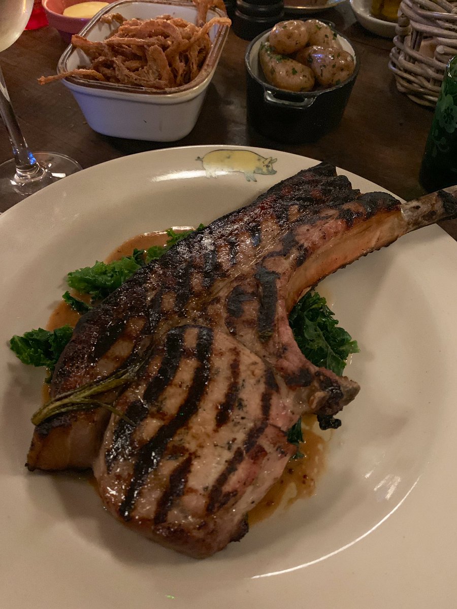 rhubarb2rhubarb's tweet photo. Bravo chef @KamilOseka @The_Pig_Hotel #Bridge the most superb #BrogdalePork also #saltagedbeef from the amazing @MeatPeter hard to decide but both beautifully cooked & the greens were a perfect support act. @JamesGolding10 @RobinHutson https://t.co/VCykF2xI4S