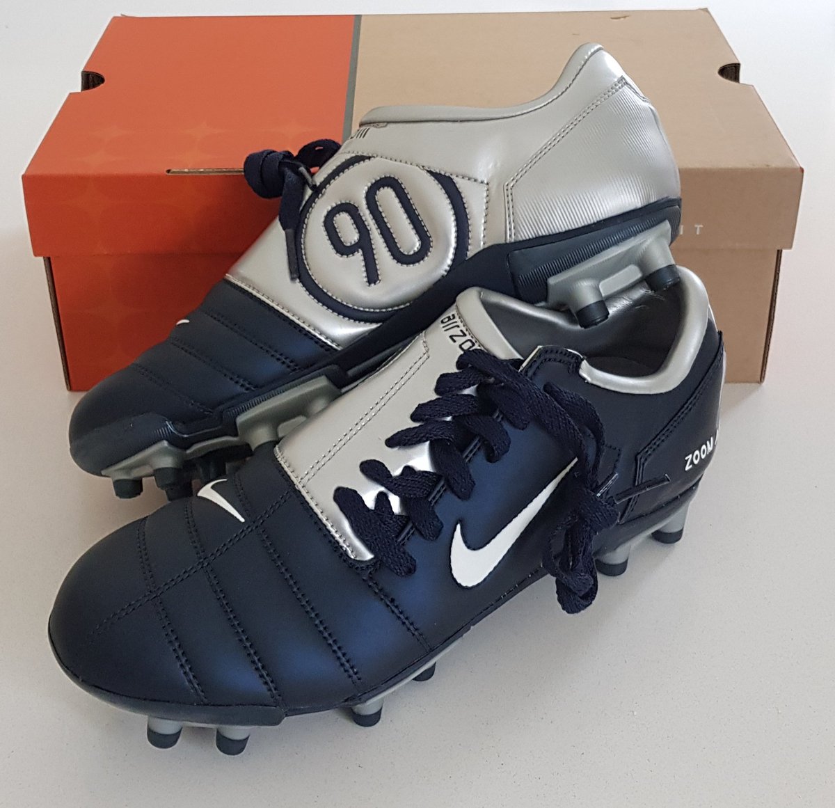 nike 90s football boots