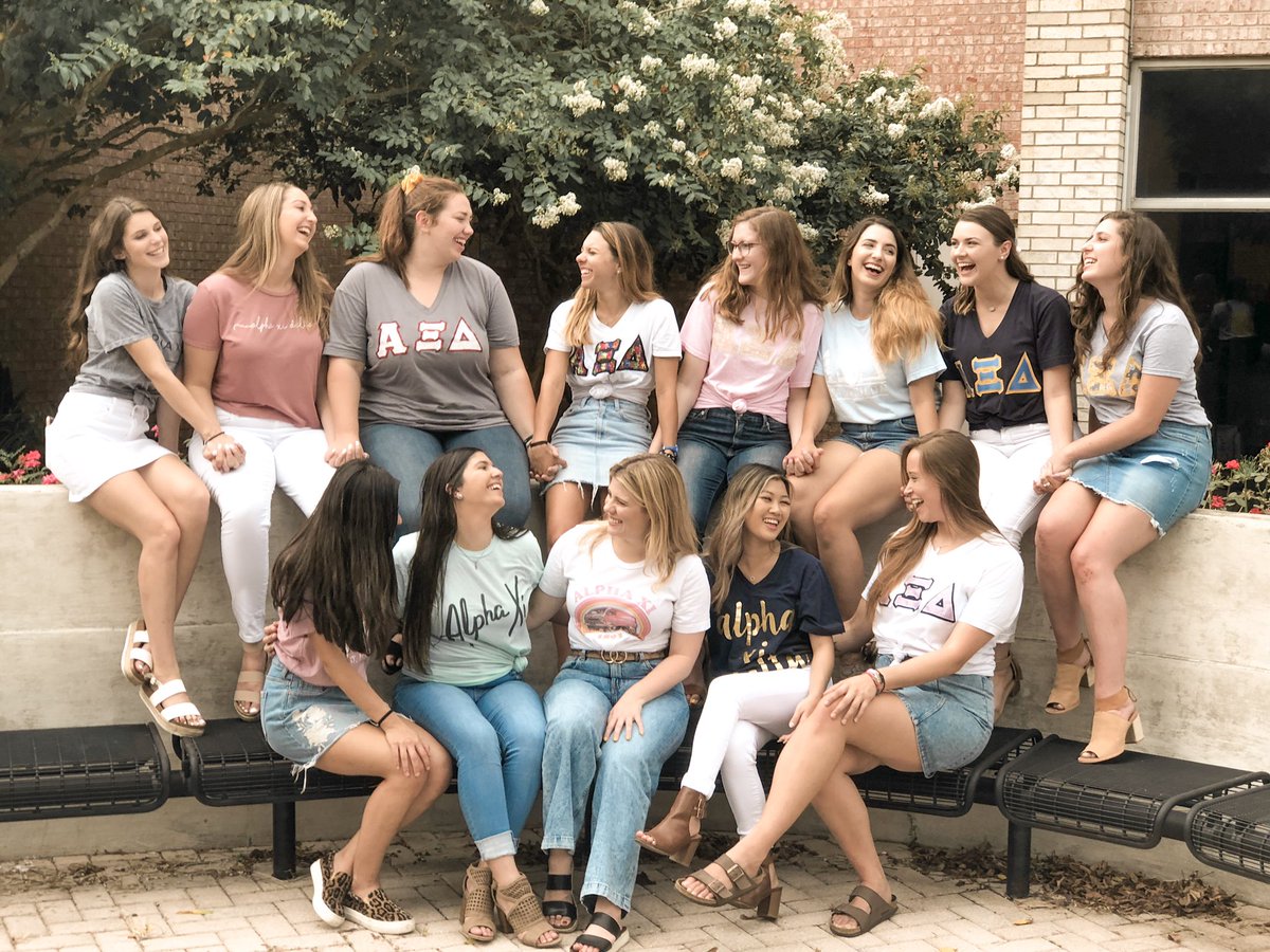 Find your girl group when you GO GREEK ⚡️☀️🦋 Register for recruitment: new.uno.edu/greek-life/join