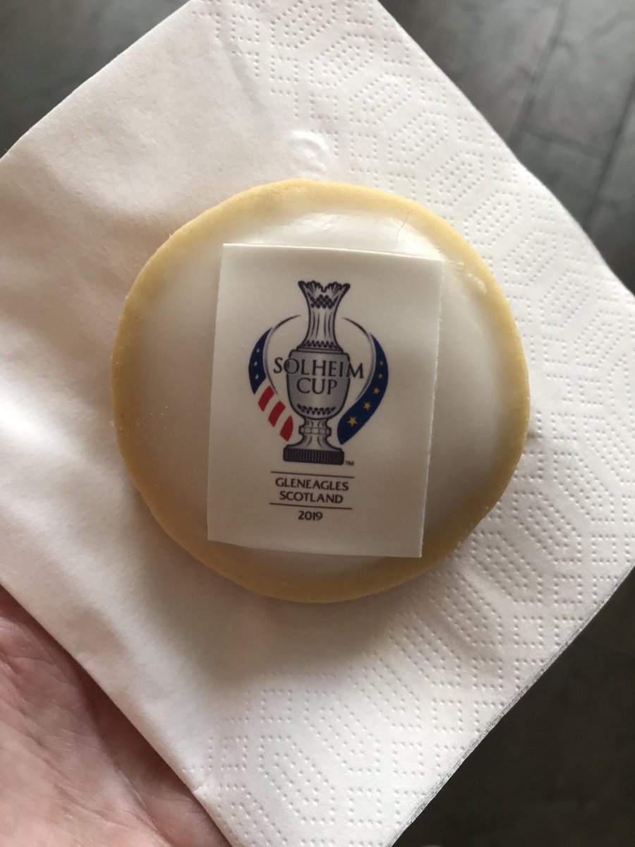 ManagerBarker's tweet photo. Probably won’t get another chance to see this close up again - the Solheim Cup touring Scotland and stopped off for us in St Andrews https://t.co/8AoQKViVvQ