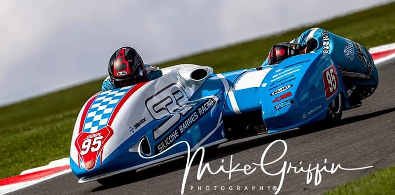 GlobalSidecar's tweet photo. 2019 August~England, Cadwell Park 

Molson Group British Championship 

Remember to tune into this page for up-to the minute Race qualifying and Race results provided by~@MarkDennis2

Photos by~Mike Griffin
https://t.co/HWVOKaUKi3 https://t.co/qgsVqDU5xi
