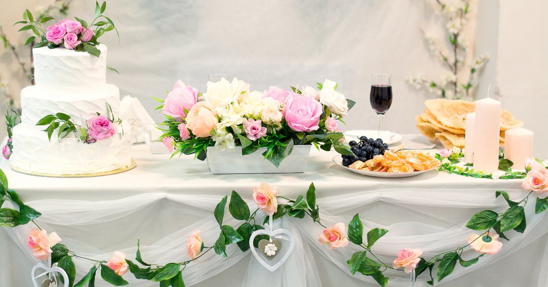 ohanamomentsmia's tweet photo. Dress up your sweets table with a little #flowerbox!
#rosebox #desserts #sweetstable #sweetheart #weddings #events #party #parties #babyshower #baptism #caketable #planning #eventplanner #design #shoplocal #handmade #decor #pink #sweet #love #moments #ohana #family #friends https://t.co/jJSRnzRVhD