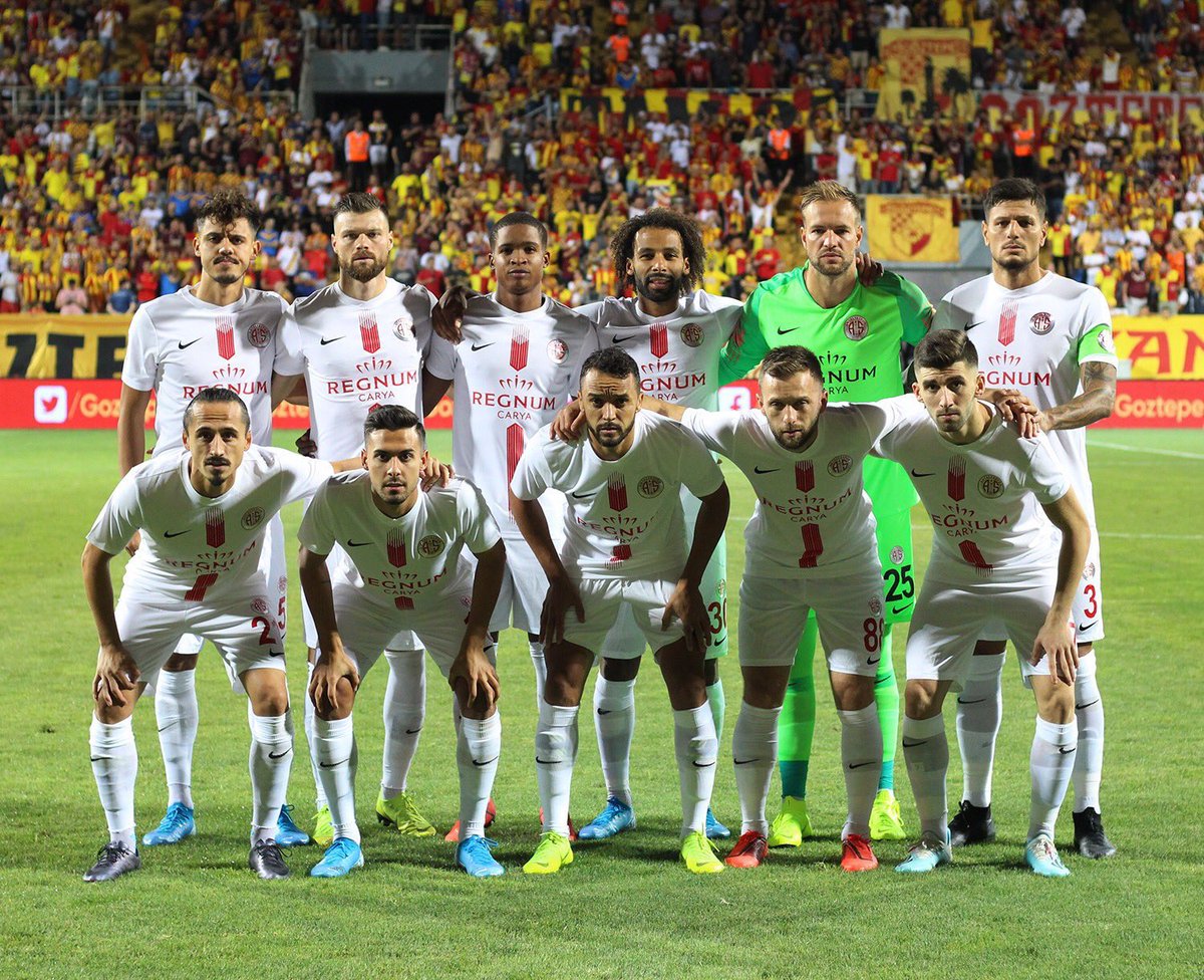 +3 Kaldığımız yerden devam. Bizi 90 dakika hiç durmadan destekleyen Büyük Antalyaspor taraftarı iyiki varsınız. 🔴⚪️