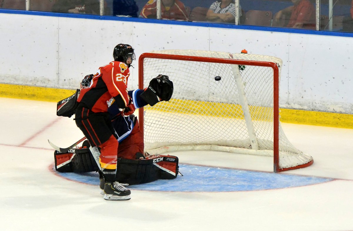 DrakkarBAC's tweet photo. 🚨Le #Drakkar l'emporte en tirs de barrage🚨

Tous les détails sur cette rencontre 👇https://t.co/Ls1IJXkLjv

#SunirpourConquérir #LHJMQ https://t.co/my4raR7he7