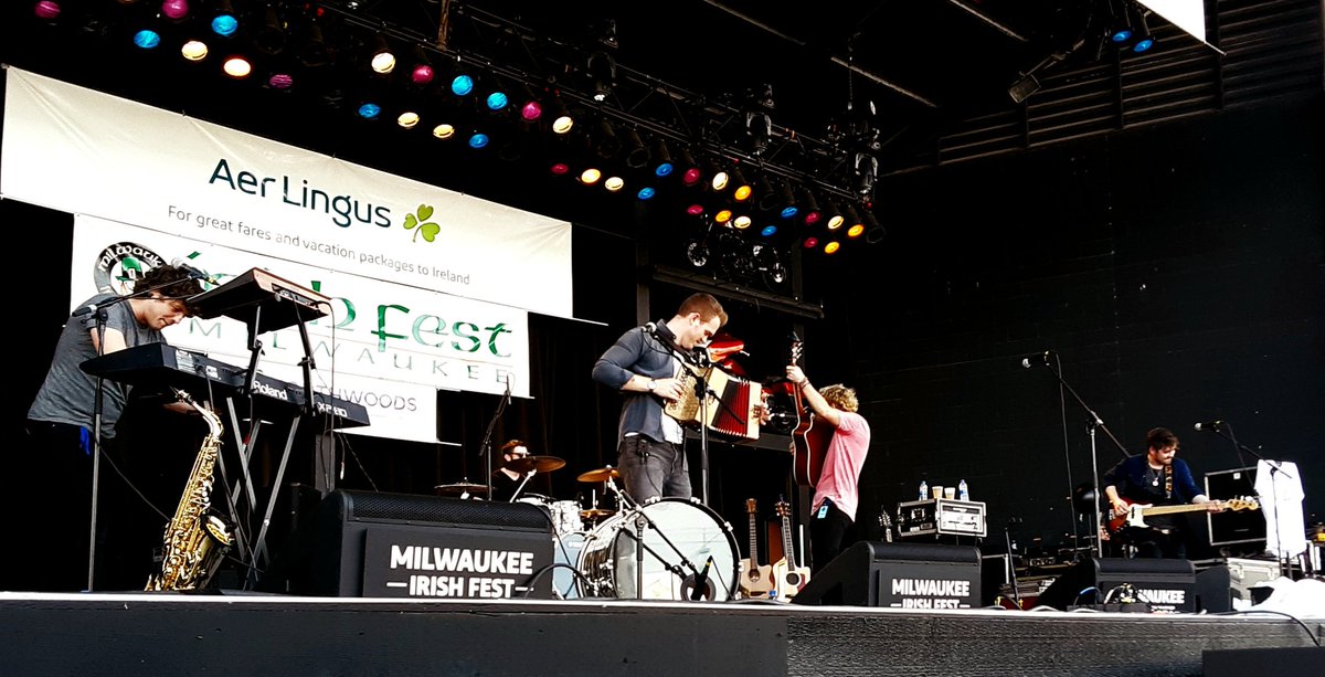 mokeeffe13's tweet photo. NOOOOOO! @SeoLinn last show  @mkeirishfest 2019! Thank You @AerLingus and thank you @SeoLinn for a great weekend! https://t.co/F5Y0fEbziU