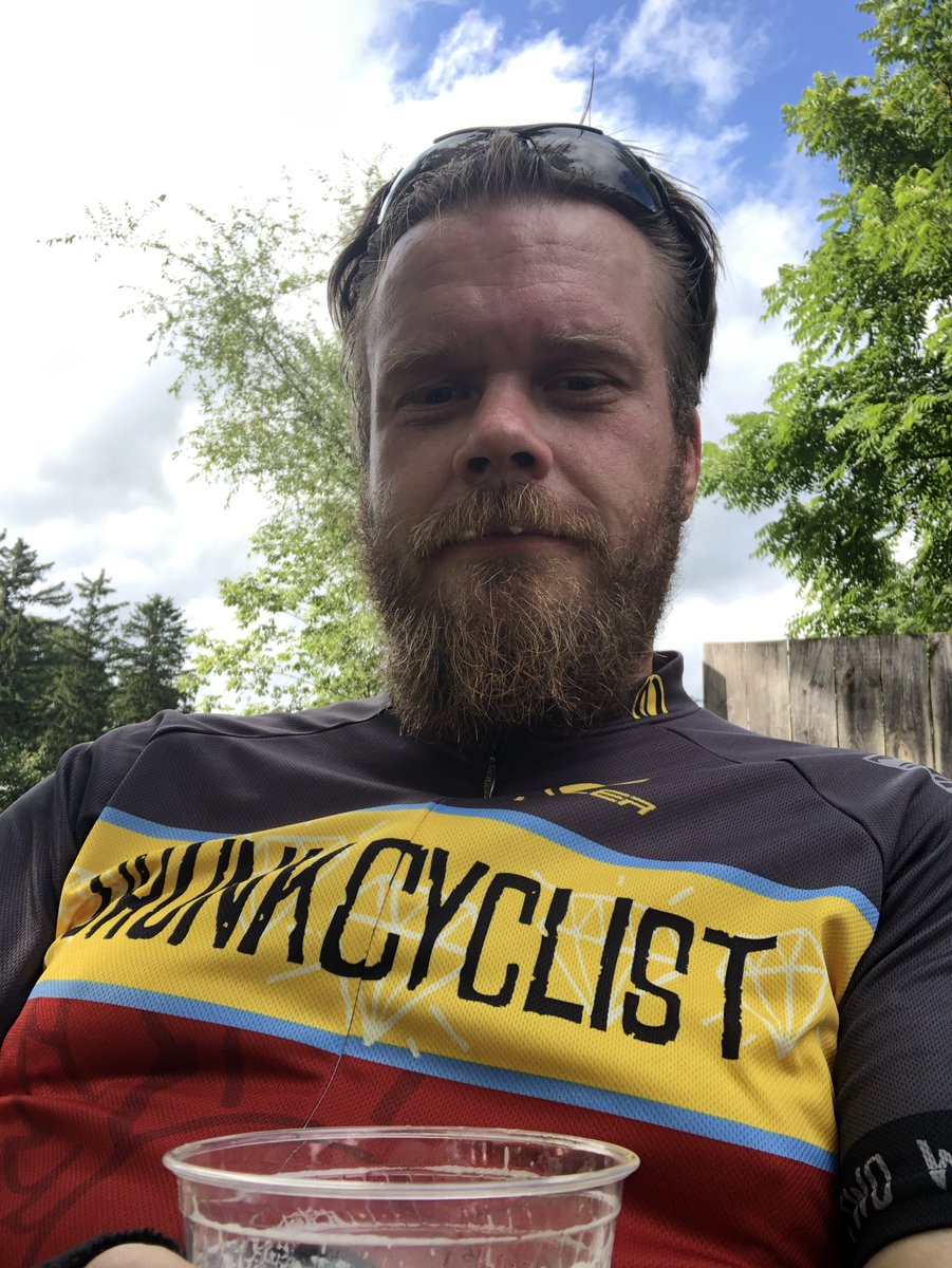Vontresc's tweet photo. Nice day for a ride down to Paoli. #drunkcyclist https://t.co/uvud02Oxdt