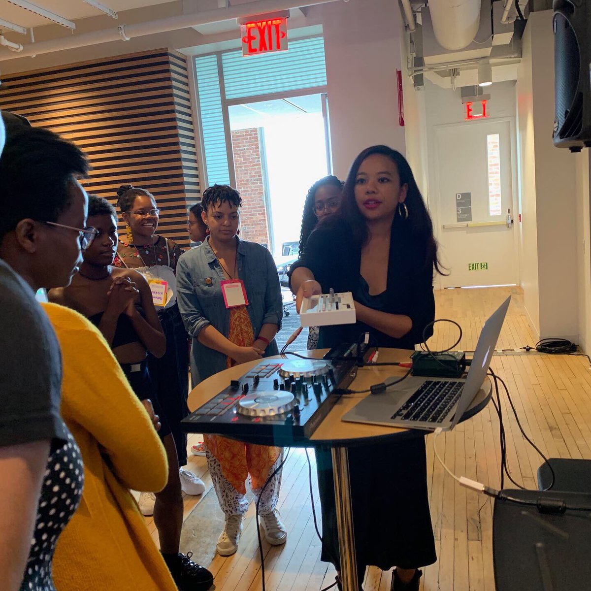 taoleighgoffe's tweet photo. I 🖤teaching. And more importantly learning. #PhDJ Tao Tao. Master class in DJ mixing, black feminism, &amp; tech @Google #Afrotectopia2019 Festival https://t.co/ijZspMcj8h