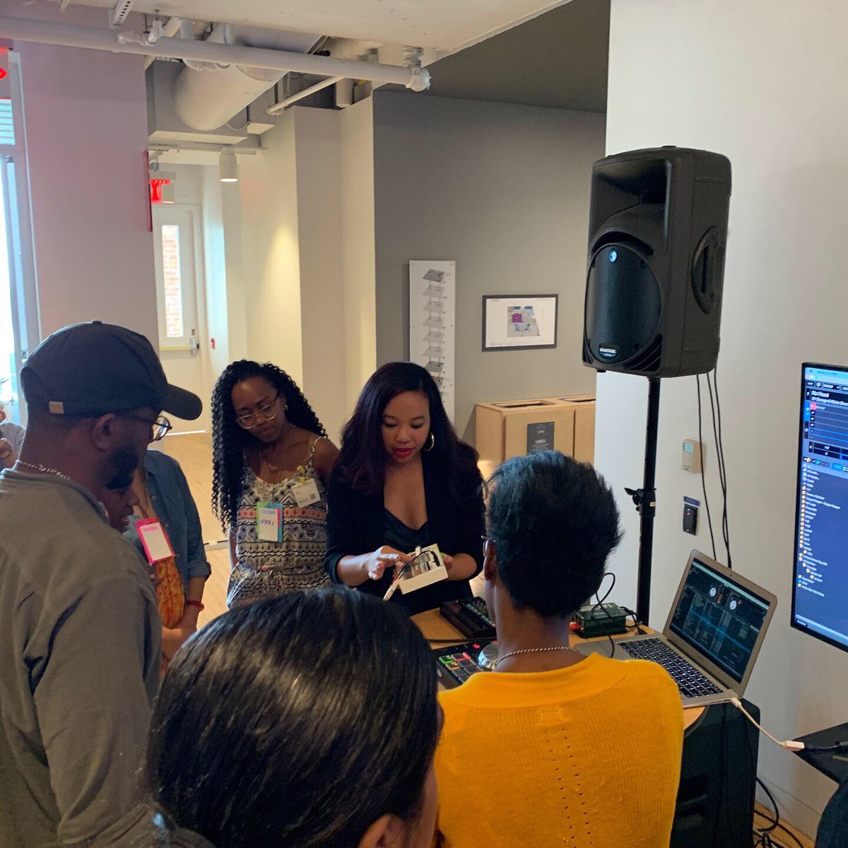 taoleighgoffe's tweet photo. I 🖤teaching. And more importantly learning. #PhDJ Tao Tao. Master class in DJ mixing, black feminism, &amp; tech @Google #Afrotectopia2019 Festival https://t.co/ijZspMcj8h