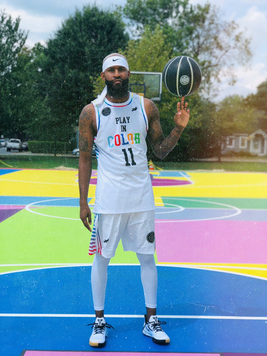 I’m all geared up for the “Battle At The Park” this evening at 6pm. Idlewild Park Easton, Maryland. Come out, bring the family, a chair and celebrate the completion of the Play In Color project. See you there!! #SenseiBeck #playincolor🏀🎨 #Basketball #Art