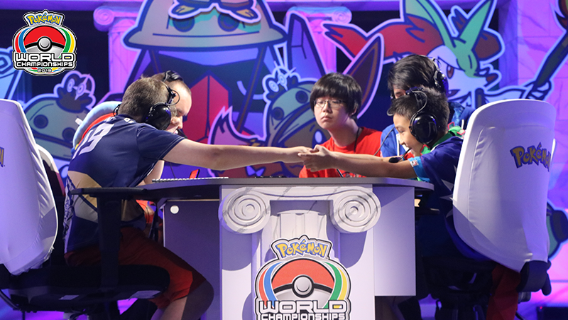 poke_times's tweet photo. #ポケモンWCS2019
ゲーム部門
ジュニアディビジョン 優勝
台湾代表
Pi Wu 選手

レックウザと共に勝ち取ったこの一戦🏆
ゲーム部門での台湾代表選手の優勝は史上初です❗ https://t.co/3dn8LySlbg