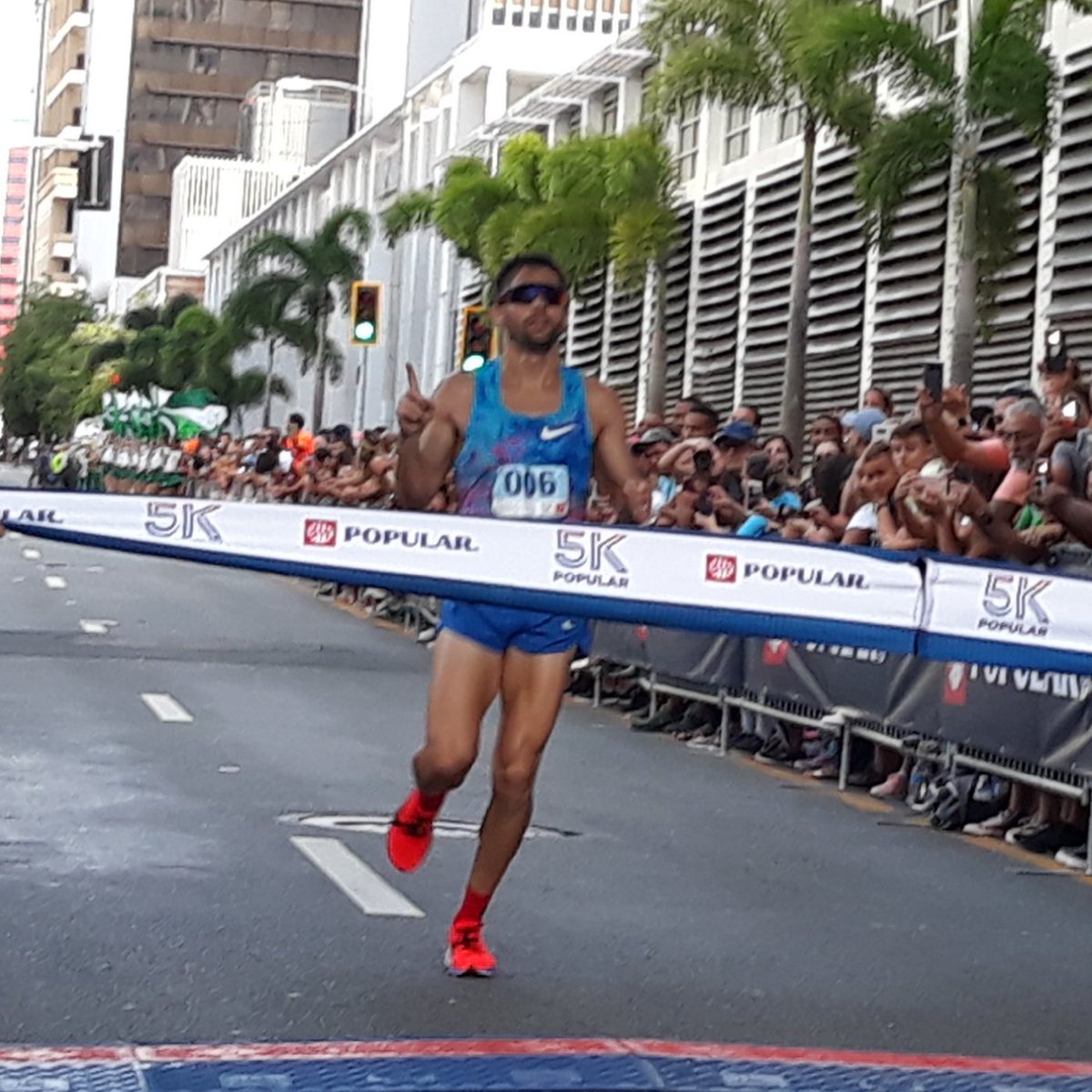 BPOPComm's tweet photo. Ricardo Estremera atleta de #Lima2019, gana #5KPopular de 2019. #15Aniversario https://t.co/Grm1kSrvs4