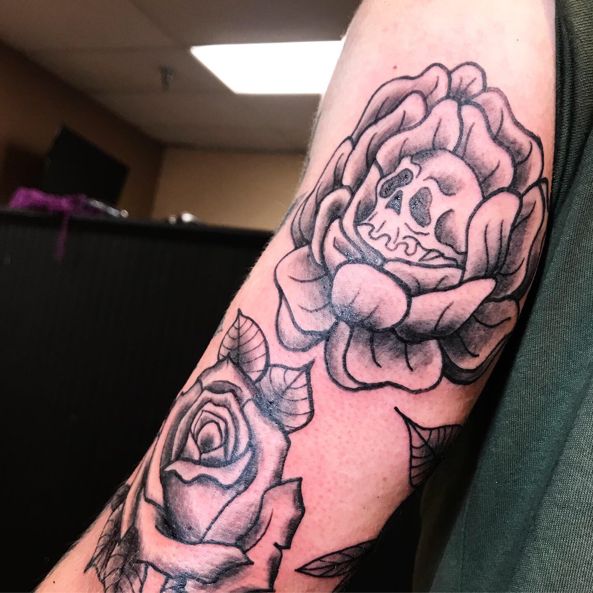 grimlyglad's tweet photo. Whats up twitter! Im an apprentice at Studio 77 in Indianapolis. Please RT this to spread the word! My next client could be on your timeline! I love tattooing, always looking for a challenge to excel and give out solid pricing! Thank you ✨ https://t.co/1gGFcCefzX