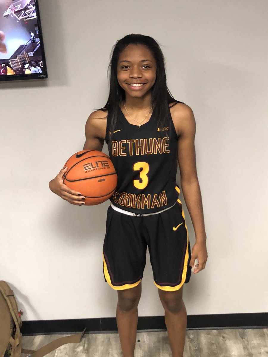 CoachCBballFL's tweet photo. College Time!  blessings 
Anijah Grant-Tulane
Fuji Nimmo- FIU
Morgan Beacham-Bethune
Tanyia Gordon-FAU
Jaden Langer- Flagler
Summer Quigley- St. Leo 
Lenise Santiago- St. Leo
Renya Buggs-Oglethorpe 
Debra Buggs- Oglethorpe
Sarah Placide- Daytona State
Raquel Cassidy- College of C https://t.co/AU1V7HBvPt