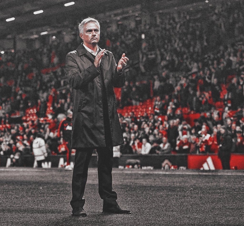 A6Thebest's tweet photo. Whatever happens ,, Special one forever ❤️❤️❤️ come back soon ❤️🙏🏻👑
 #Mourinho https://t.co/F5Kjd2G23w