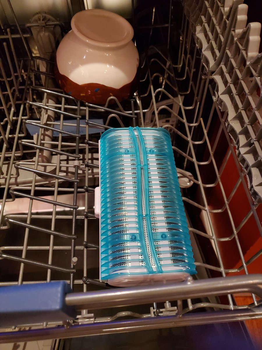AquaSonicWave's tweet photo. Cleaning your fine jewelry has never been easier with the Aquasonic Wave https://t.co/3v6iZsY7DG #aquasonicsunday #aquasonicwave #finejewelry #cleanyourjewelry #dishwasher #dishwashersafe #cleanyourjewelry #cleaning #bacteria #stayhealthy #health https://t.co/PyNhW4iNvZ