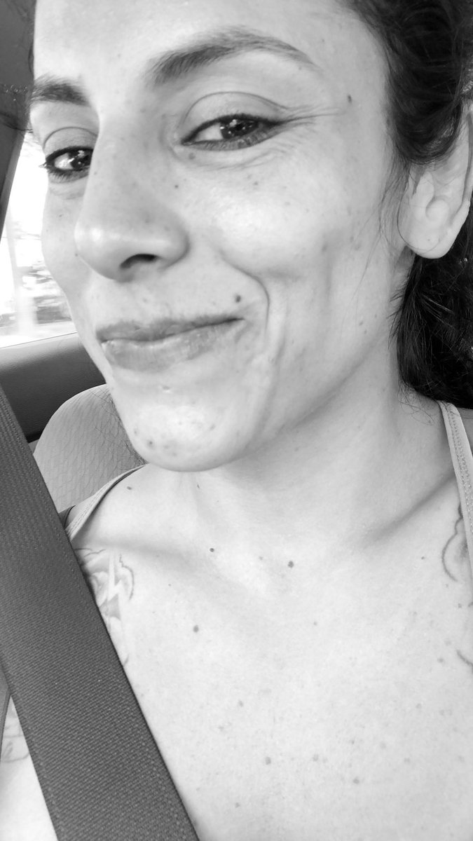 maramaravillarb's tweet photo. 🇮🇹 Chiediti se ciò che stai facendo oggi ti vicina al luogo in cui vuoi essere domani . W.D.
-
-
🇭🇳 Pregúntese si lo que está haciendo hoy está cerca de donde quiere estar mañana. W.D.
-
-
#maravilla #yopuedo #ufc #llbeback #nextstep https://t.co/bBQhGpYtdr