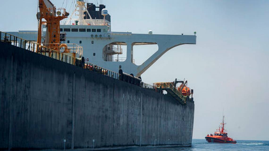 MiamiHerald's tweet photo. Iranian tanker sought by US heads to unknown destination https://t.co/tQo3RKZ5vp https://t.co/vLVUh3Lmee